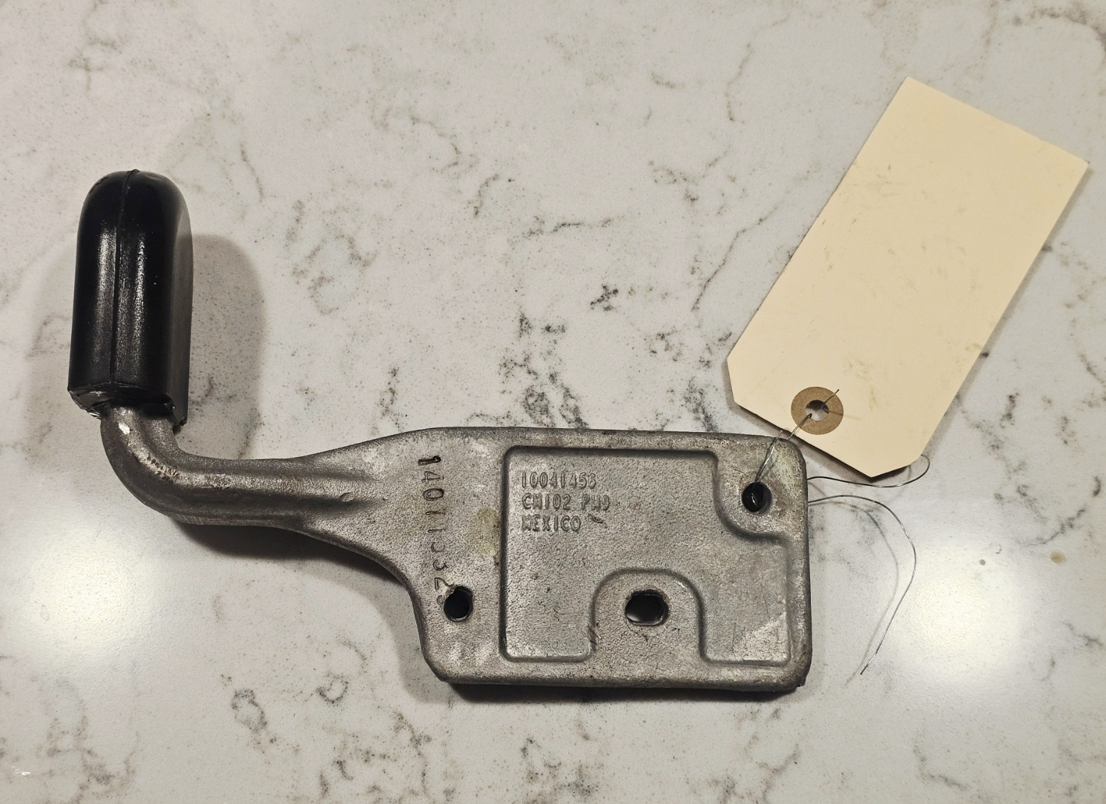 Paccar Kenworth Lateral Guide Hood Rest Support L85-6114. Free Shipping!