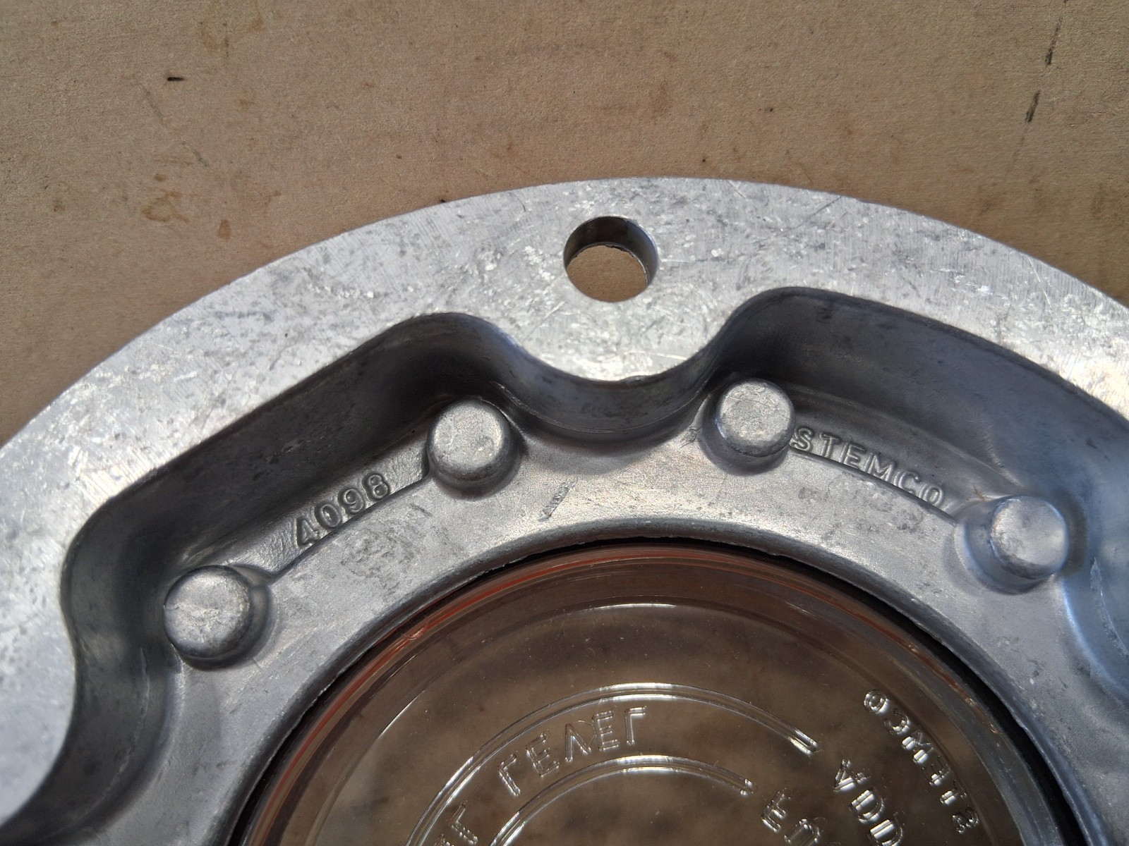 Stemco 4098, 340-4098 Aluminum 5-1/2” 6-Bolt Wheel Hub Cap