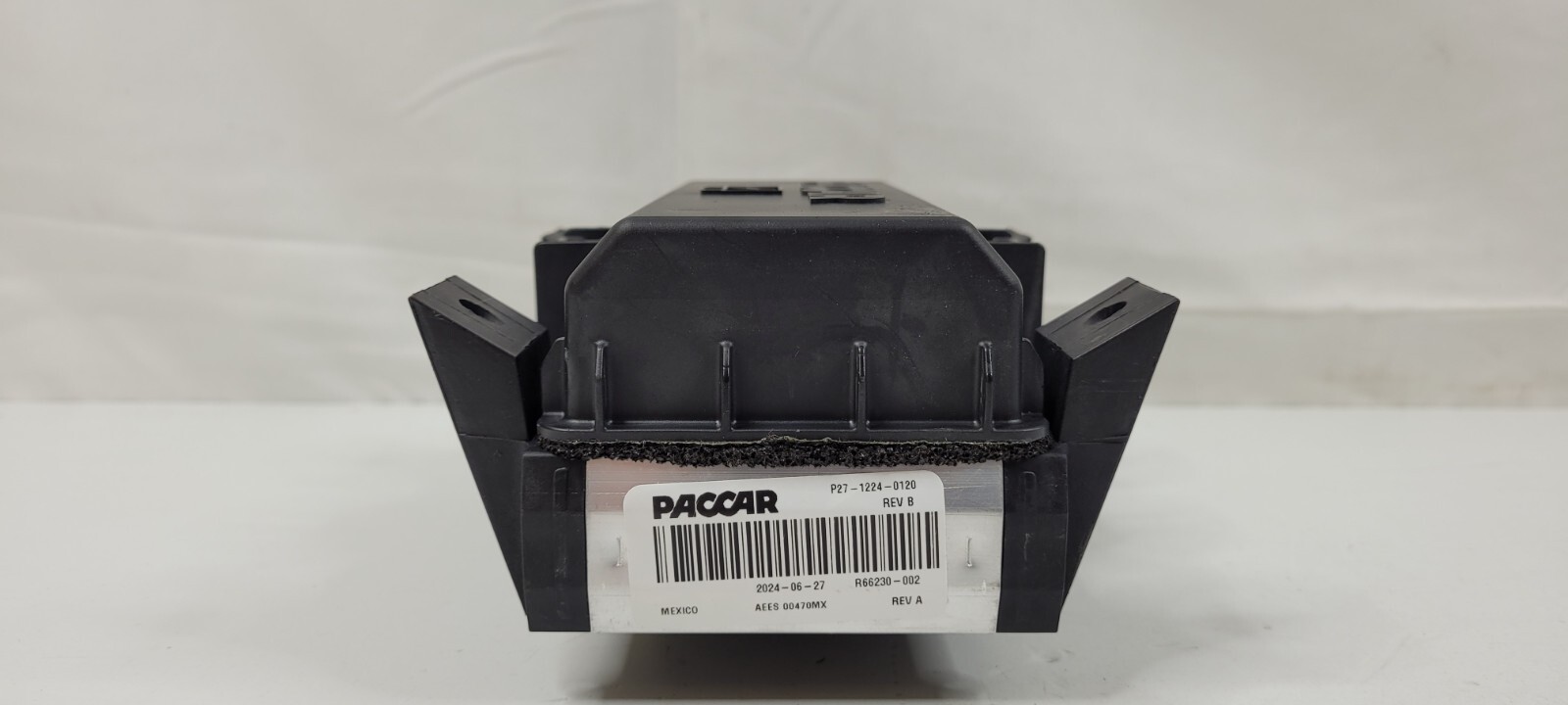 2022 PETERBILT 579 PACCAR PDC SLEEPER CAB FUSE BOX ASSEMBLY P27-1224-0120 NEW