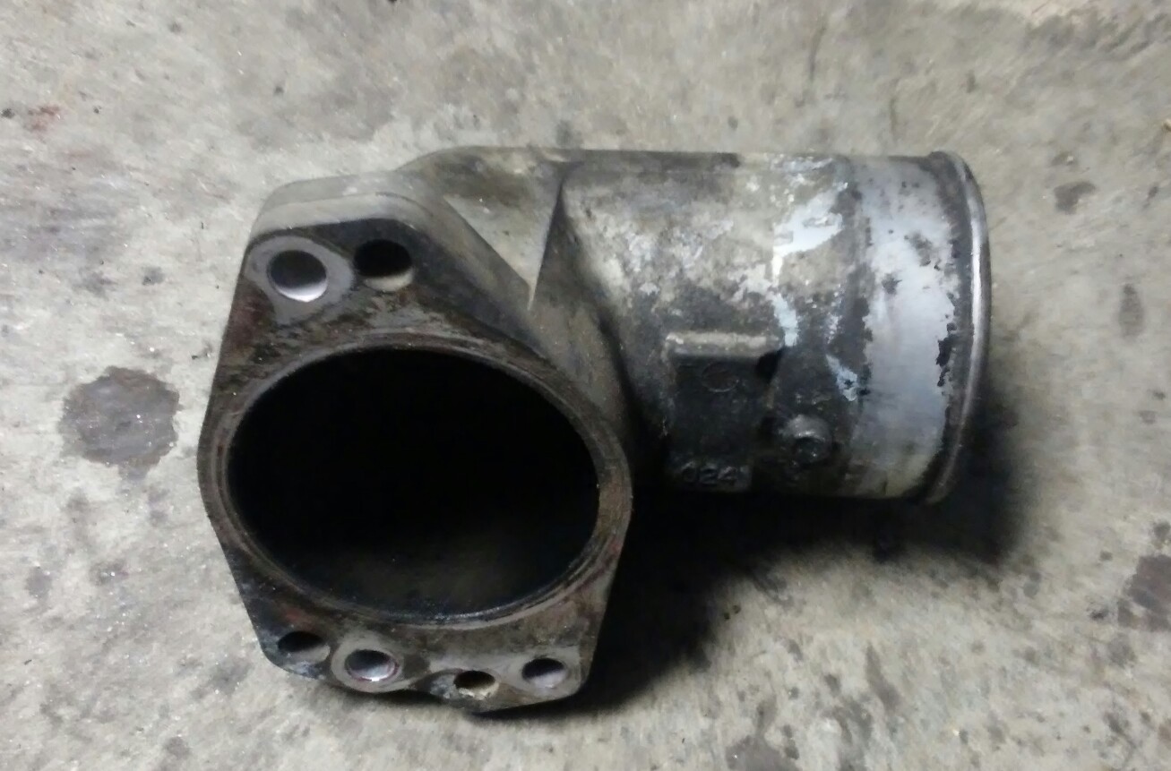 03 – 07 Isuzu 4HK1 TC Intake Manifold TUBE