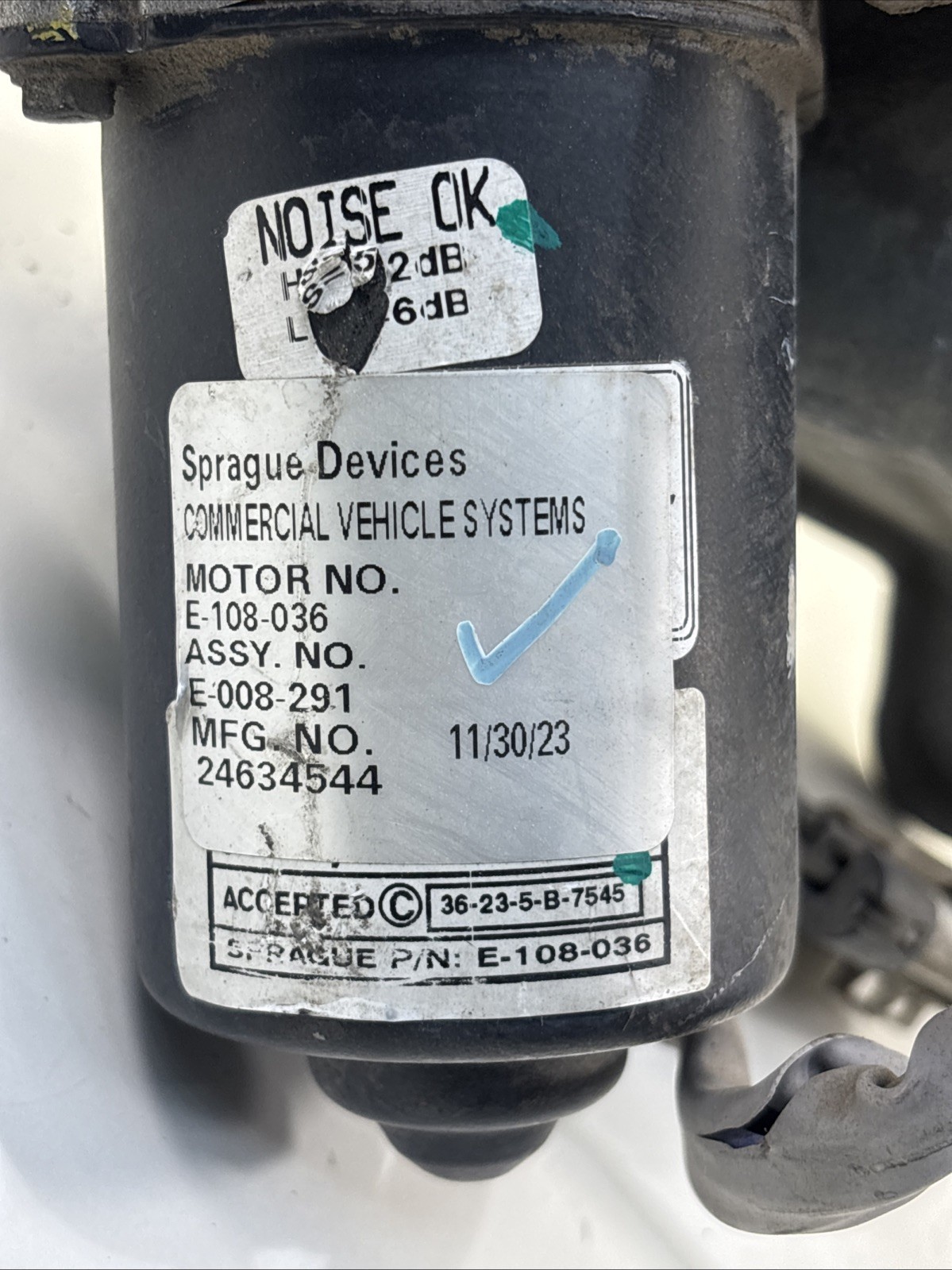 Volvo VNL Windshield Wiper Motor w/Linkage 2023 OEM 24634544