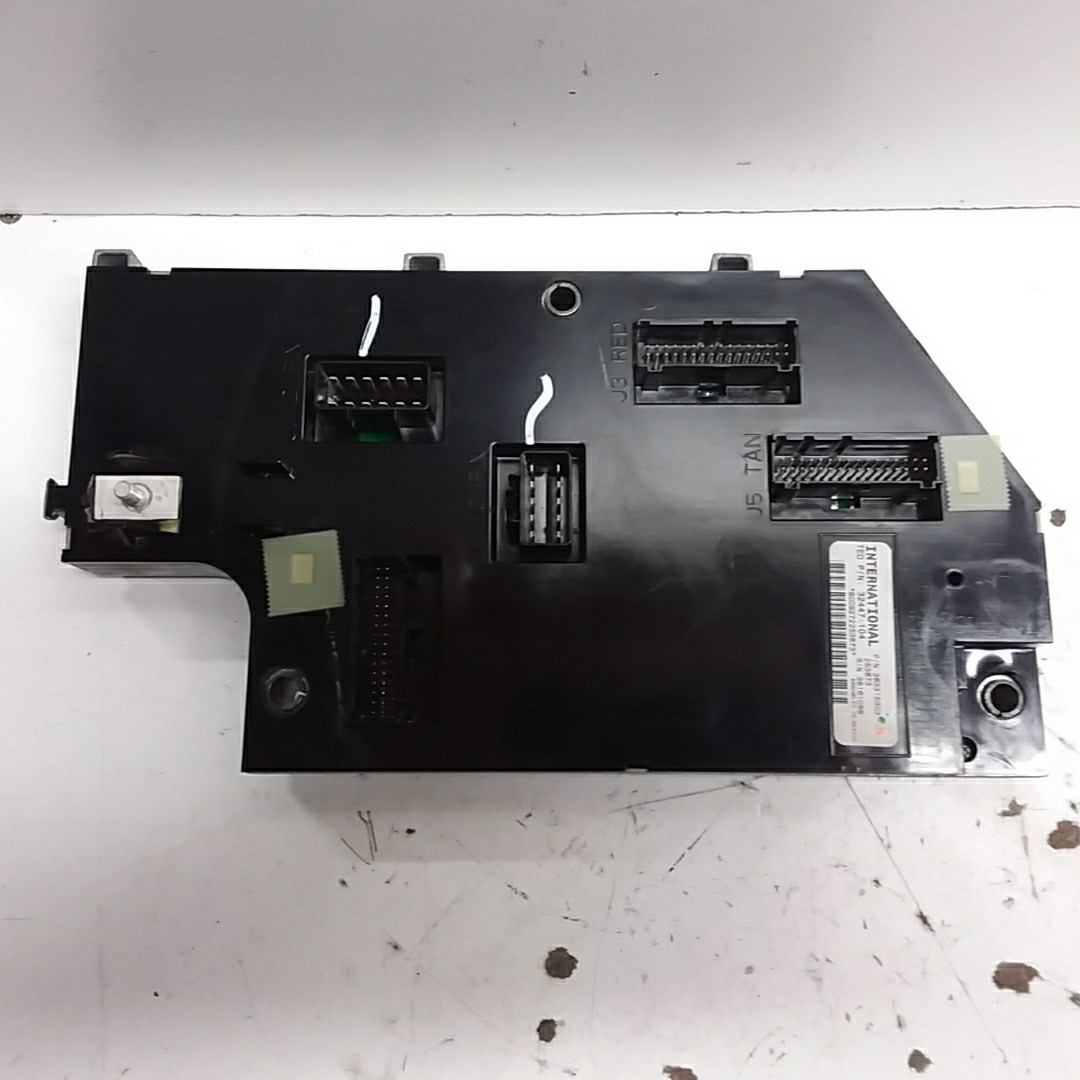International Body Control Module 3833153C3 Item #3461