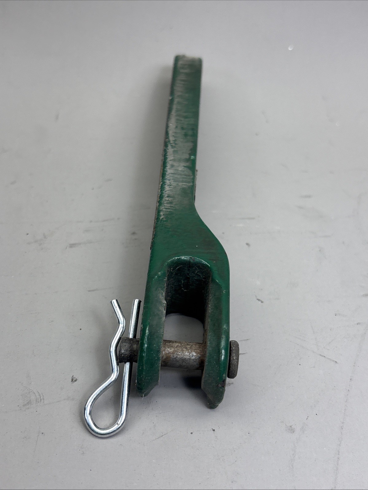 Peterbilt L11-6239 Bracket Tilt Assist