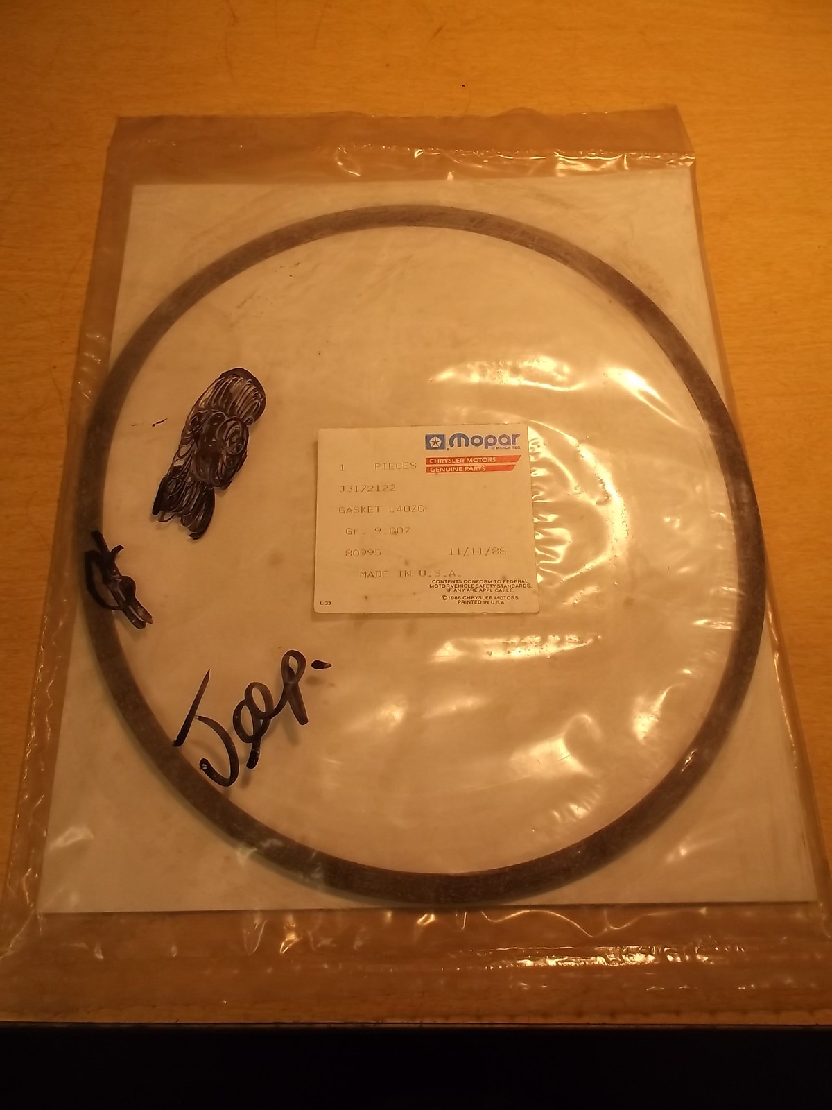 NEW Chrysler Mopar Jeep Gasket J3172122 *FREE SHIPPING*