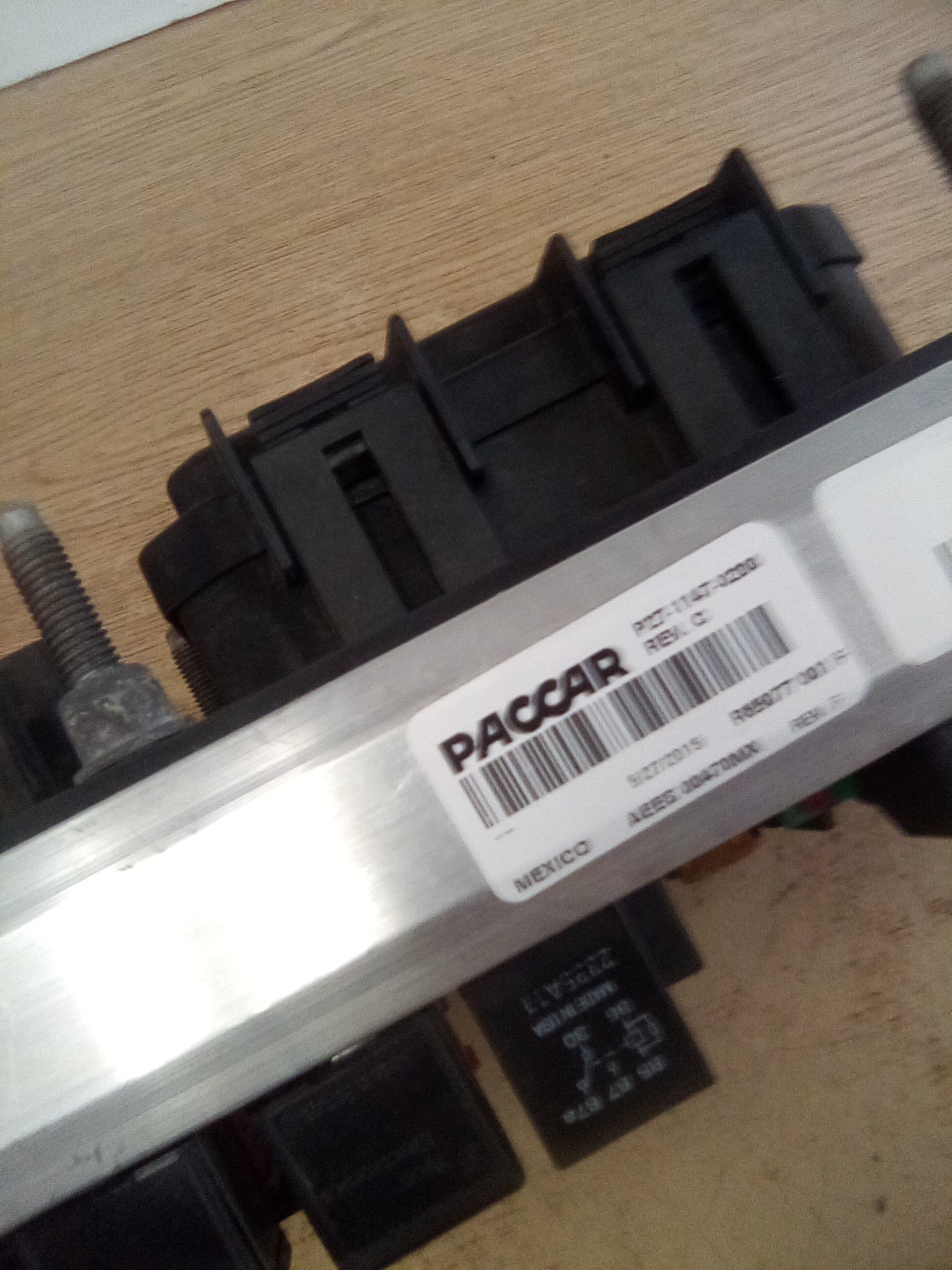 Peterbilt Paccar P27-1147-0200 PDC NGP Cab Fuse Assembly “READ DESCRIPTION”