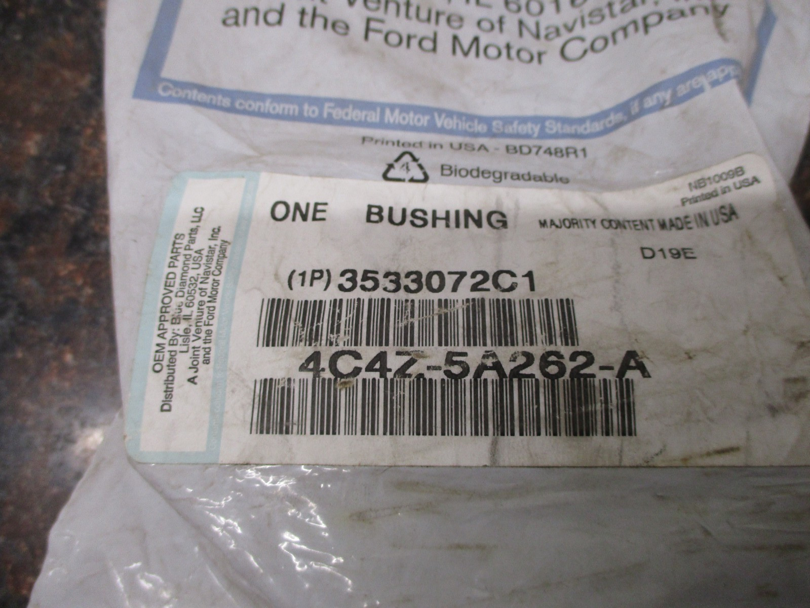 New International Rubber Bushing Part #3533072C1/ Ford #4C4Z-5A262-A