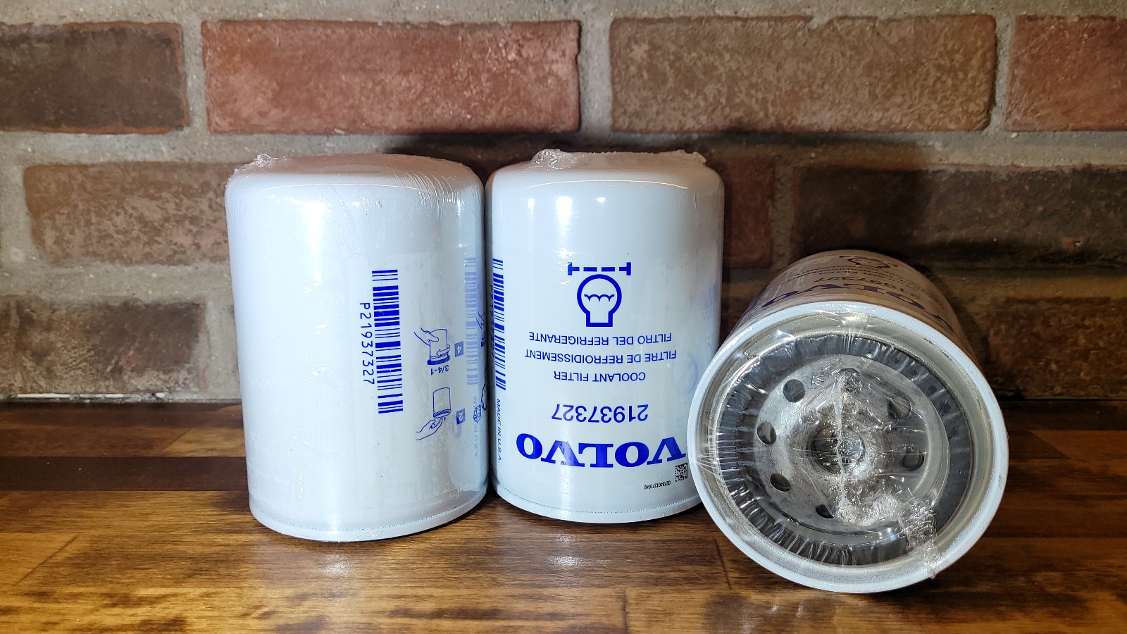 GENIUNE VOLVO ENGINE D13 OEM COOLANT FILTER 21937327 /Fleetguard nu:WF2129