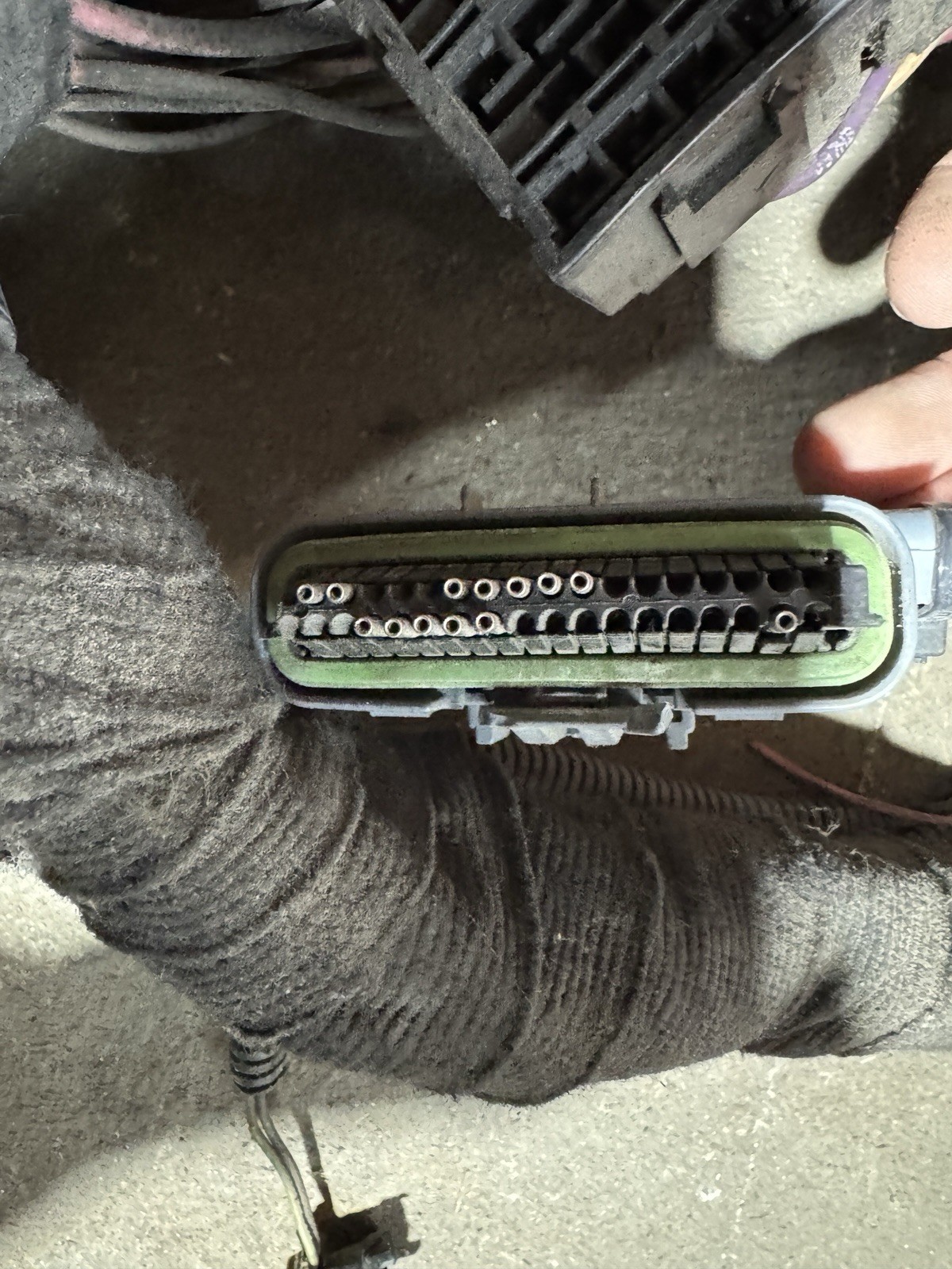 International DT466E Allison 2000 Series Engine Fuse Box / W Harness