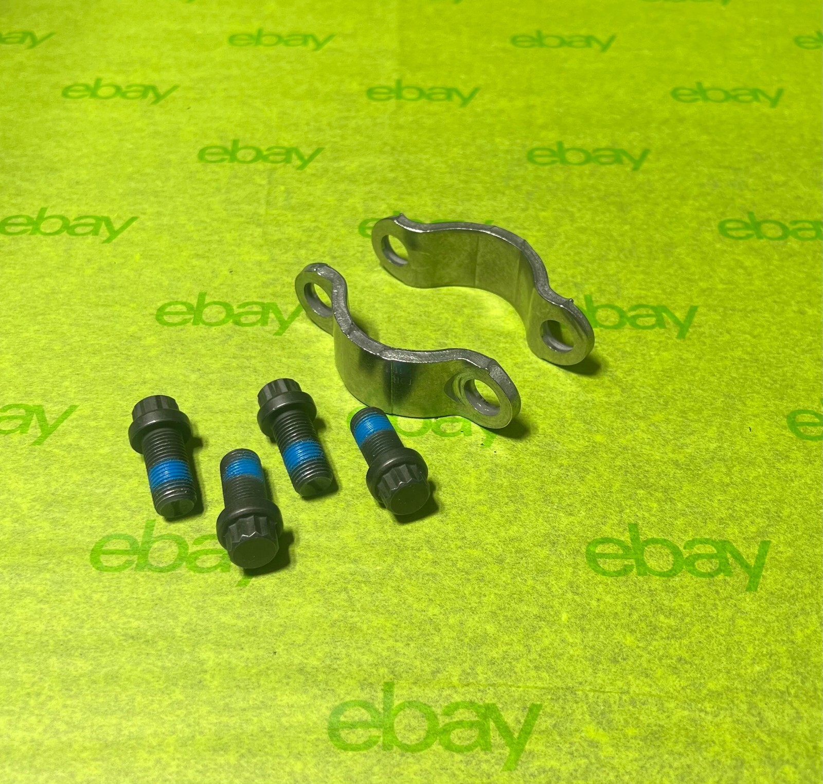 DS6.5-70-18X Genuine Spicer, Universal U-Joint Strap Kit