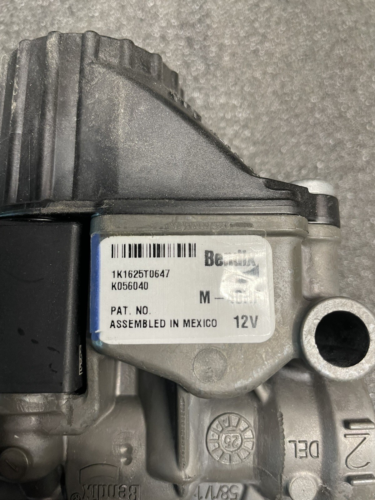 Genuine Bendix M-40HF ABS Module Valve Assembly K056040