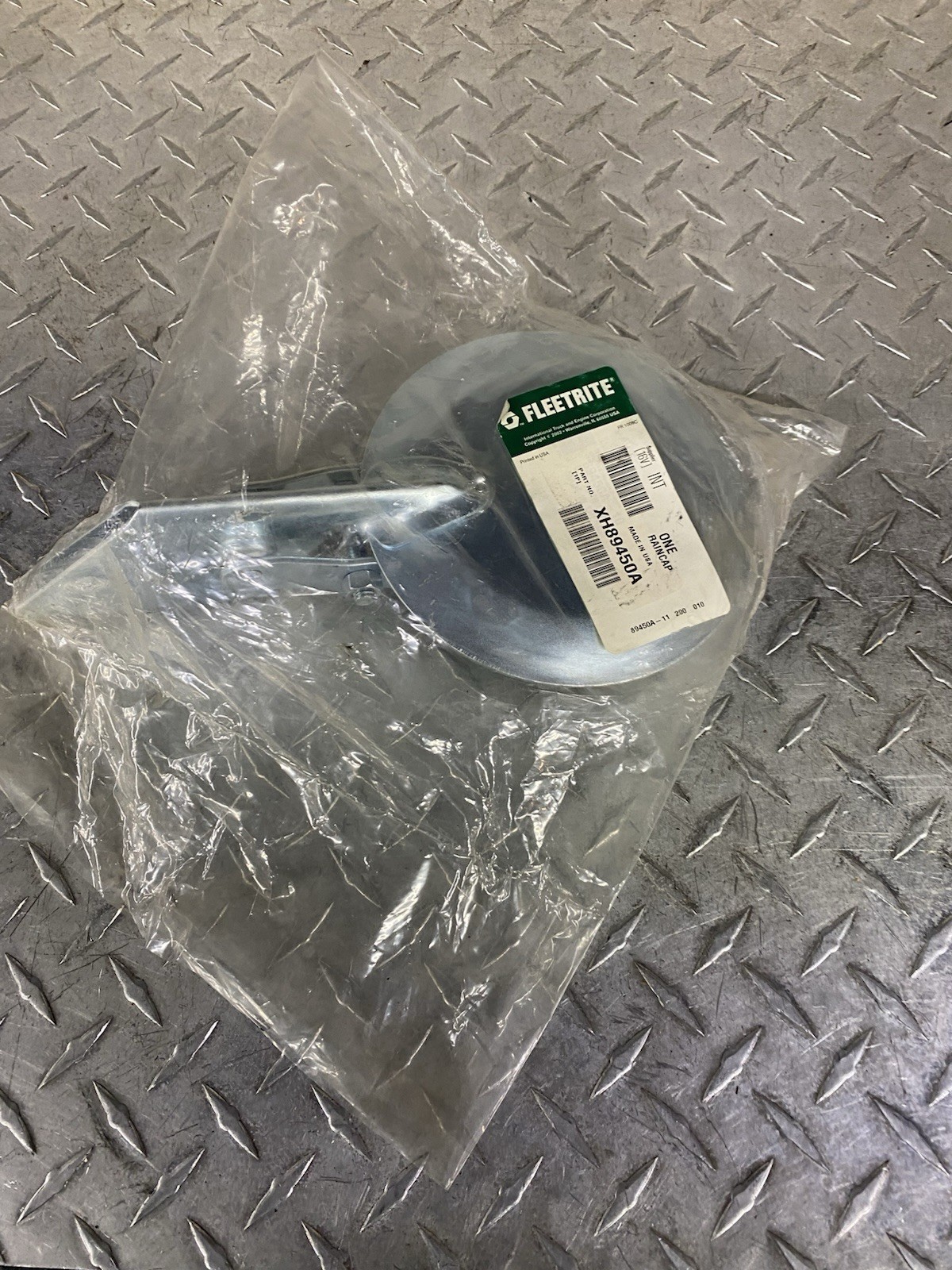 INTERNATIONAL RAIN CAP XH89450A OEM 89450A-11 FLEETRITE 5″