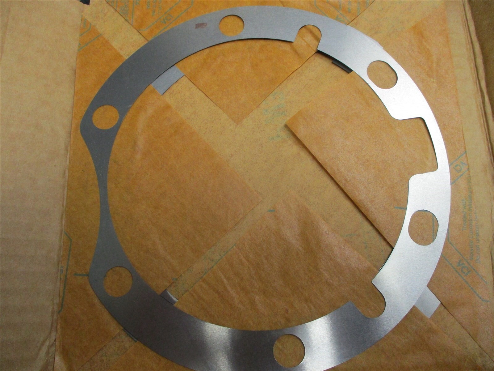 127597 NEW GENUINE EATON DANA SPICER DIFFERENTIAL PINION SHIM .010 FREE SHIPPING