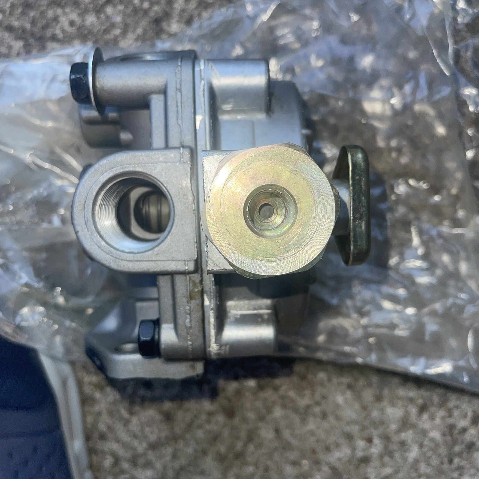 NEW BENDIX 286370N R-8 VALVE RELAY
