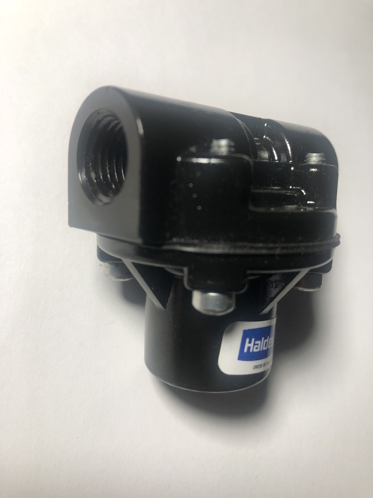 OEM Haldex Pressure Protection Valve 90555396. New!! “SHIPS FREE”
