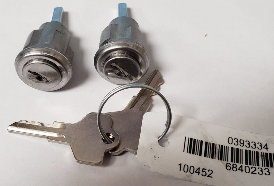 ~ BRAND NEW SET of KENWORTH KEYED ALIKE DOOR LOCKS LOCKSET w/ 2 METAL KEYS
