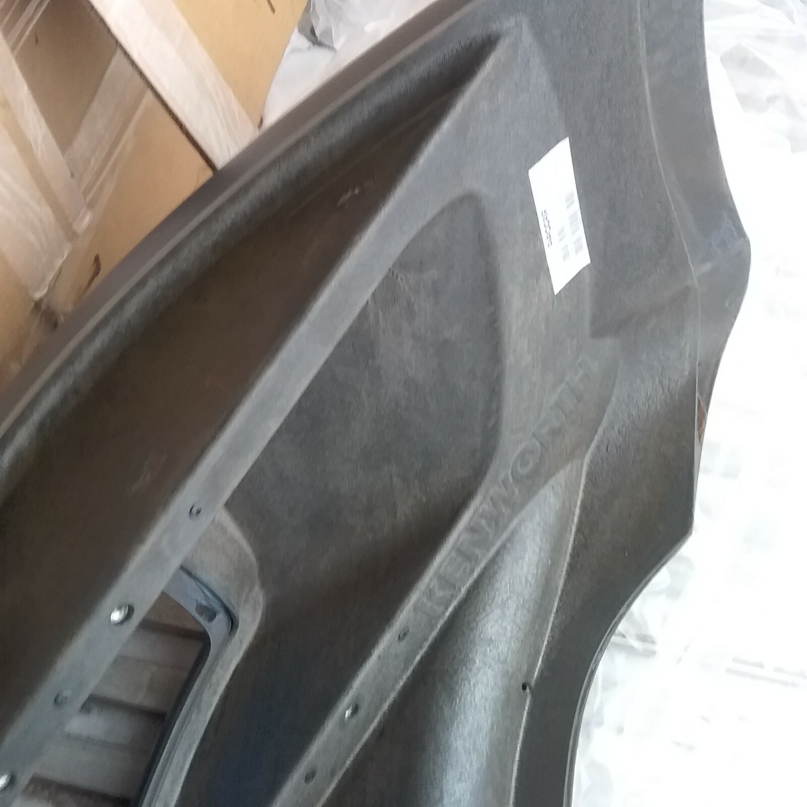 OEM KENWORTH T660N71-1162-611R Bumper End Molded RH PRM N71-1154-610R/