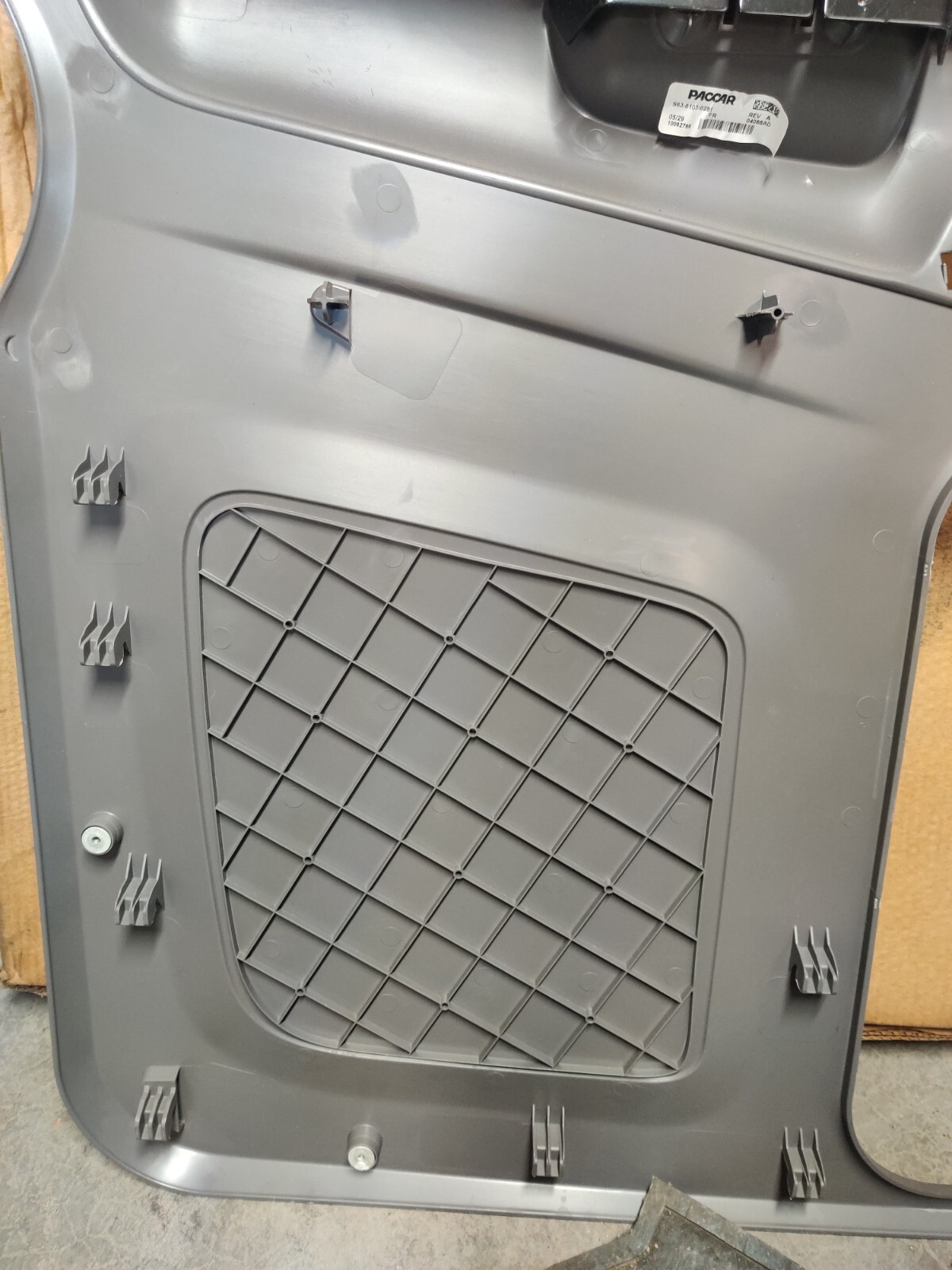 Peterbilt S63-6107-0281 Pad Door Rh POWER WINDOW PANEL (NEW TAKE OFF READ AD)