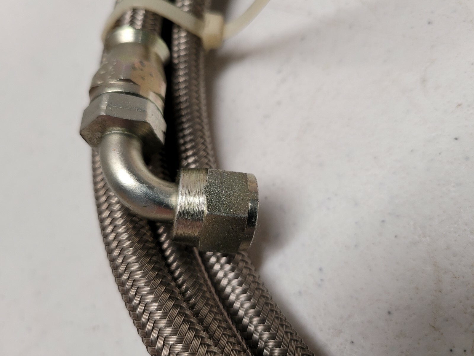 New Flyer 066931 Hose Assembly Braided Stainless Steel 2807-06