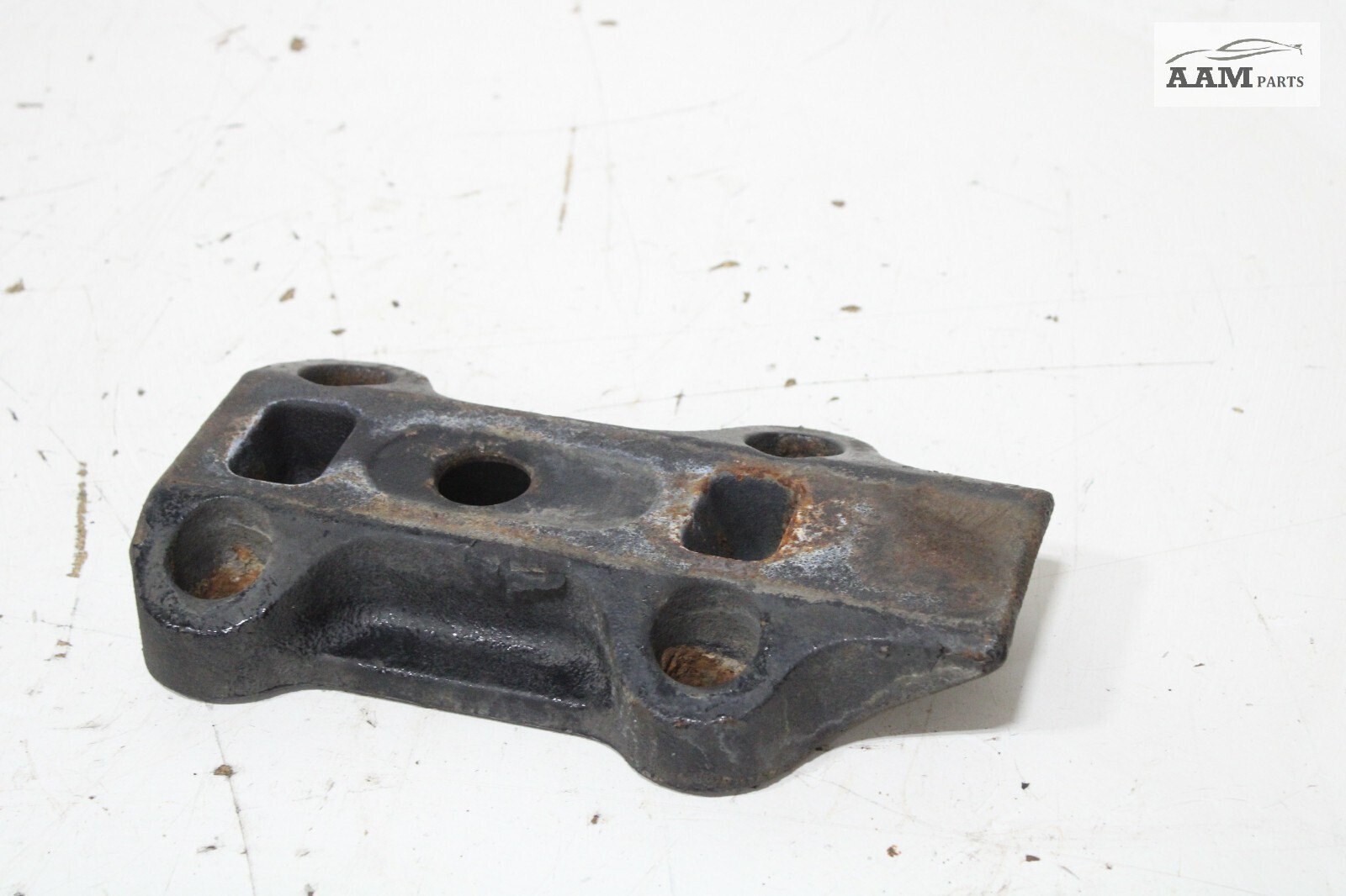 2018-2023 FREIGHTLINER CASCADIA REAR RIGHT SIDE RETAINER SUPPORT U BOLT OEM