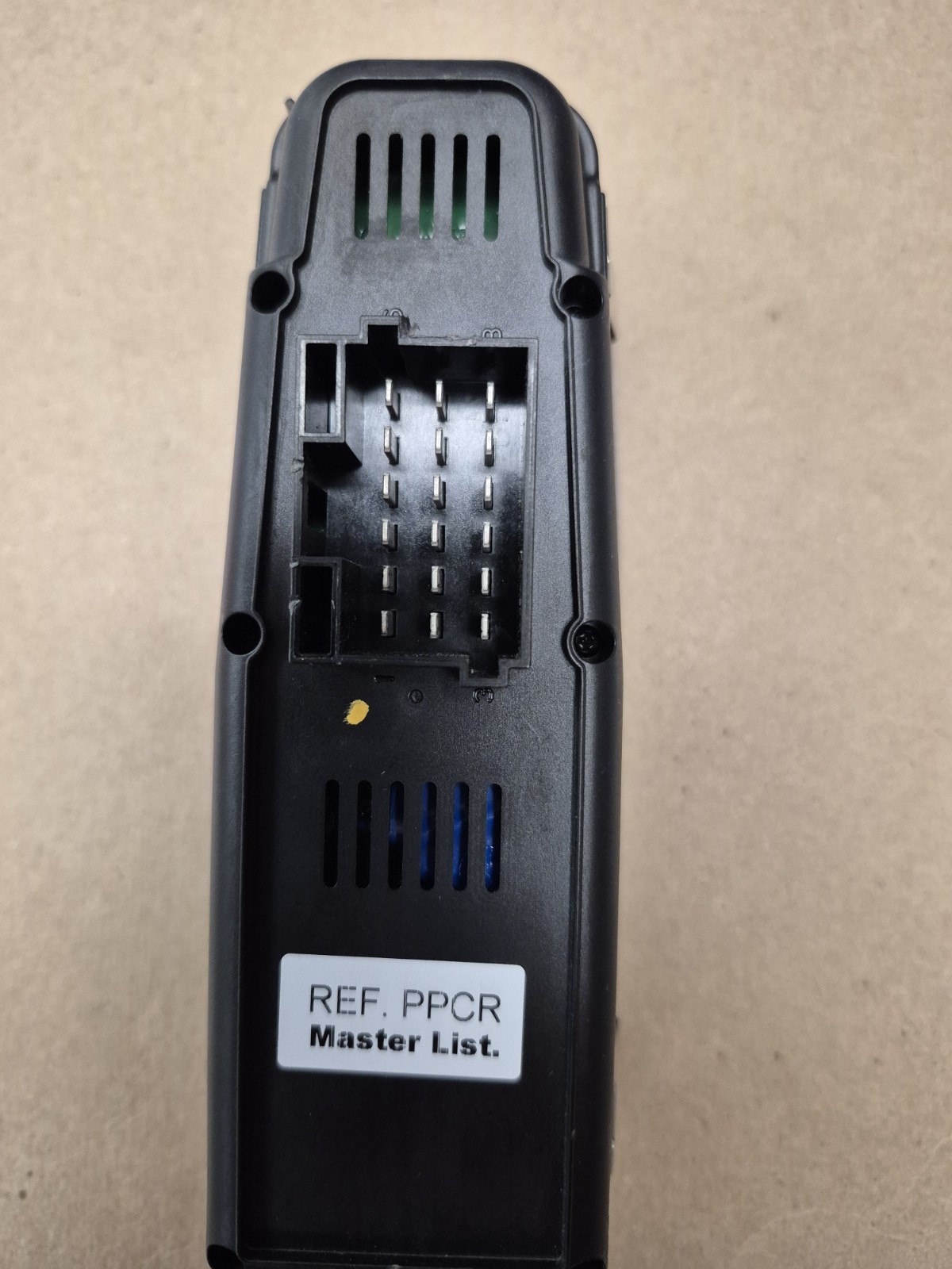 Genuine PACCAR OEM Kenworth Driver Door Control Module DCM Q27-1048-1200 50561aa