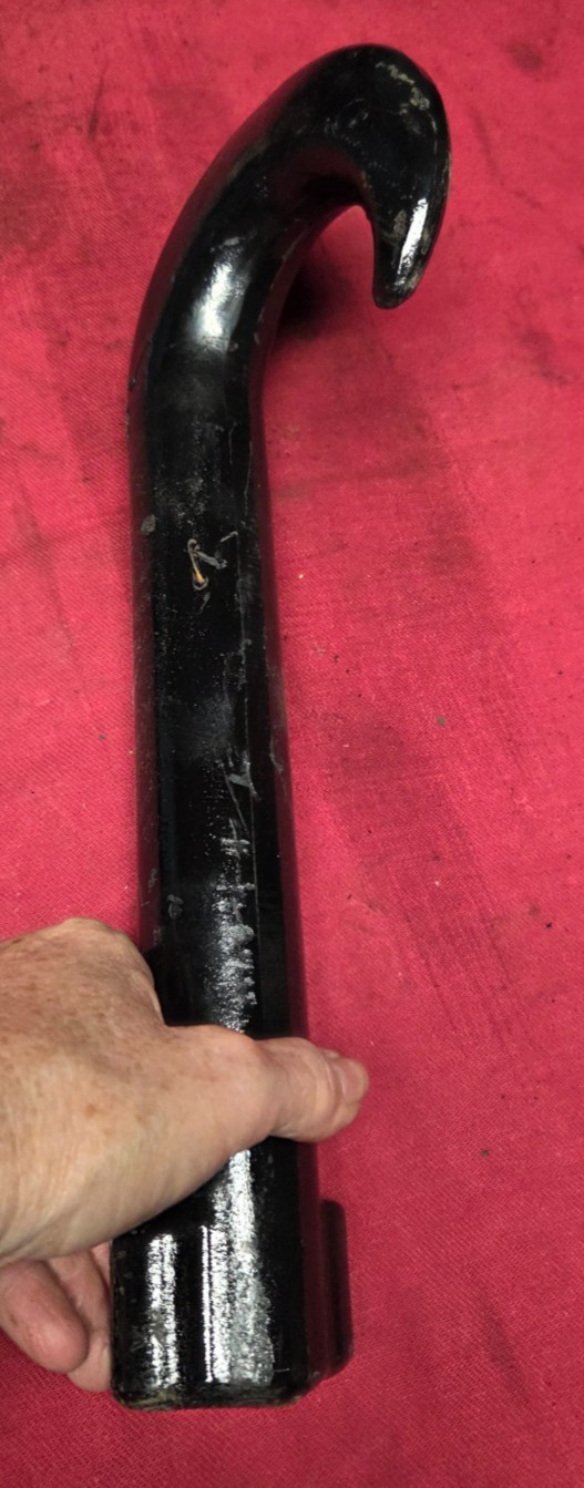 INTERNATIONAL TOW HOOK 3614821C1