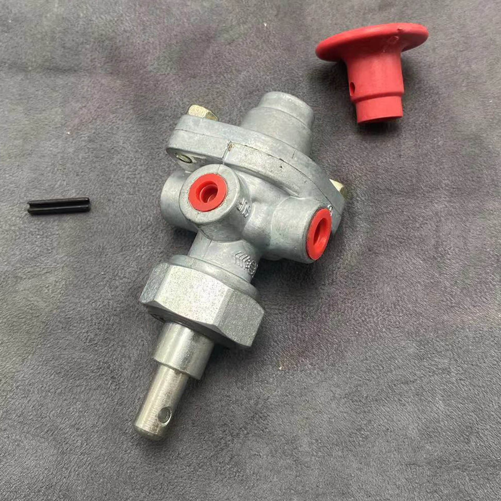 New for NISSAN DIESEL UD TRUCK HAND BRAKE VALVE SWITCH 4526000Z00