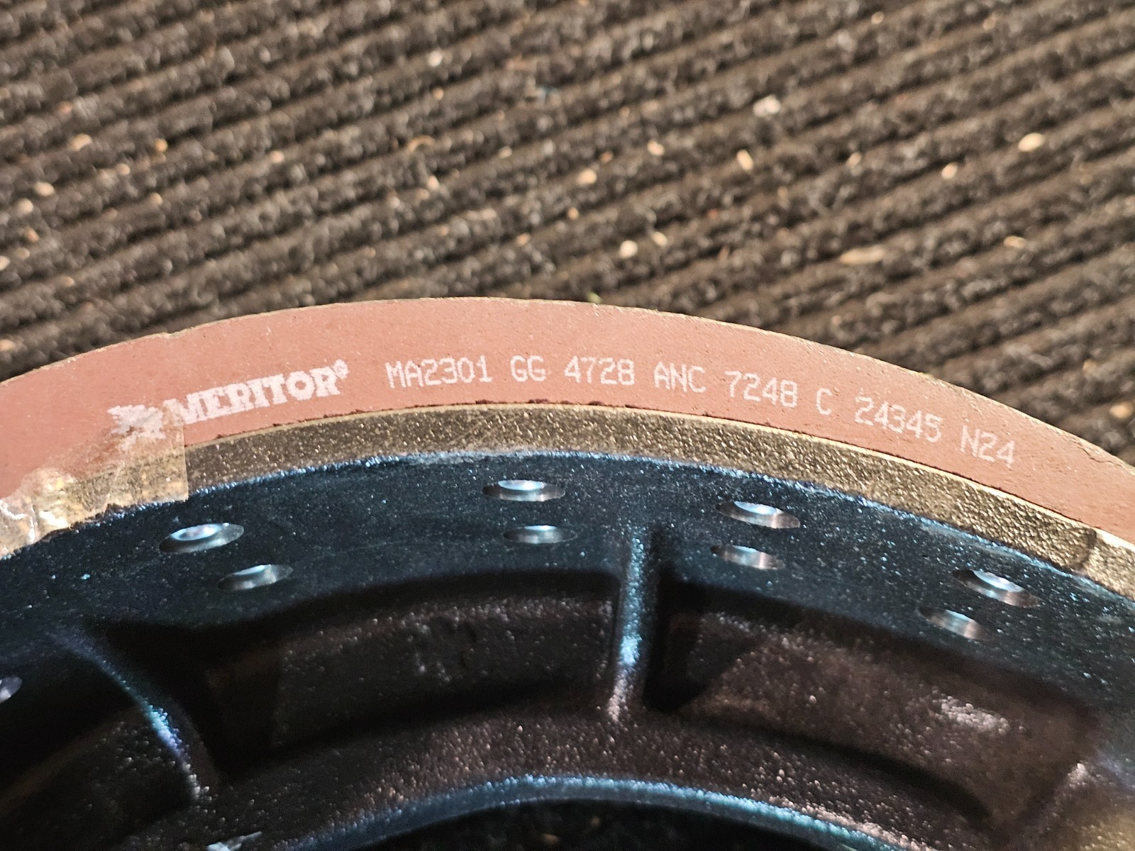 (QTY 2) MERITOR BRK17922400 SMA23014728CP LINED SHOE 4728 CAM 7248 7249