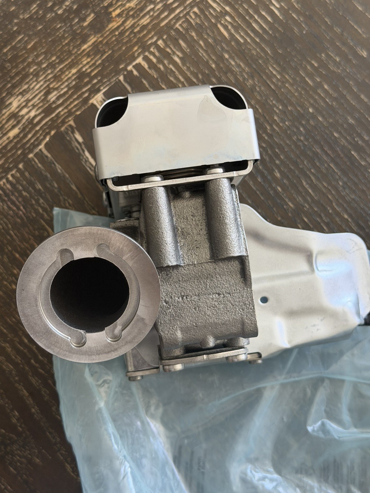 Genuine Paccar EGR Control Valve For Paccar Engine 2393485 2426260, 2256369