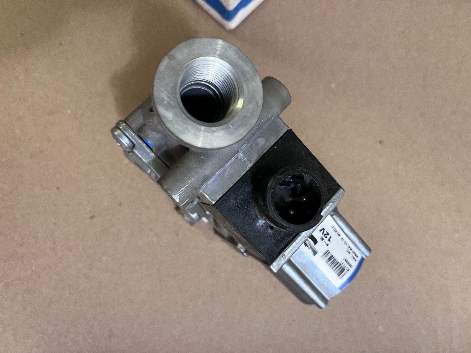 Genuine Bendix 801665 Bendix ABS Modulator Valve Bendix M-32 ABS Modulator Valve
