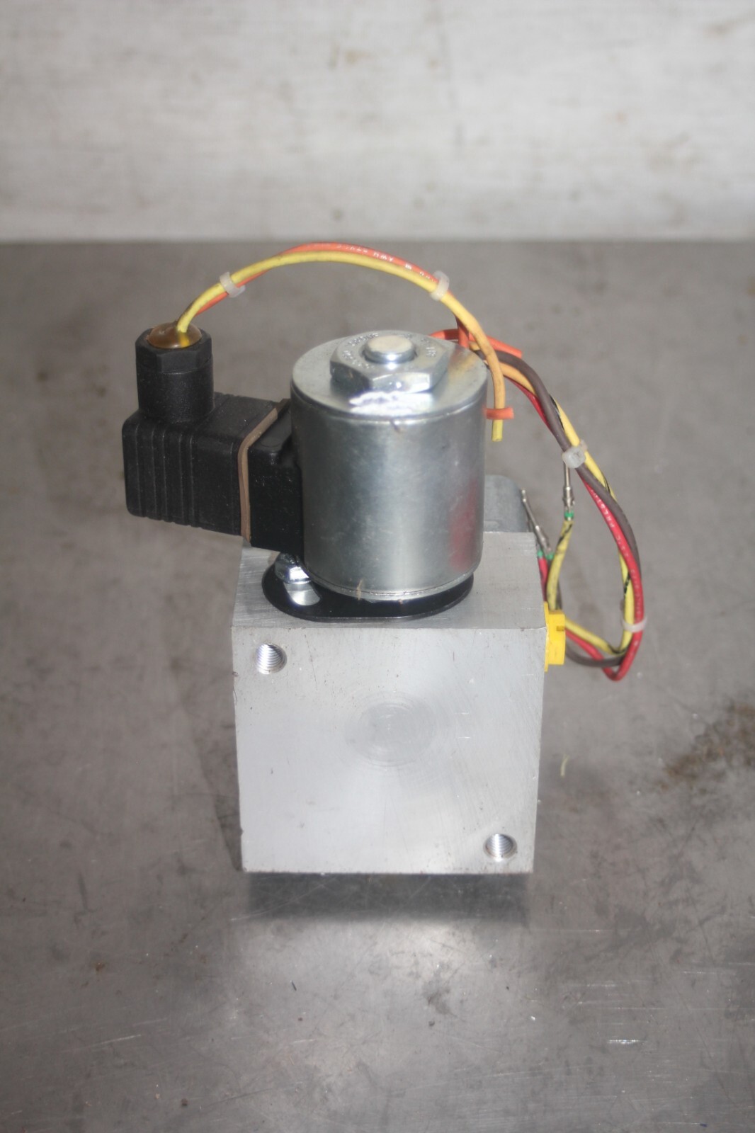Sauer Danfoss Electric Control Fan Assy. 1090325
