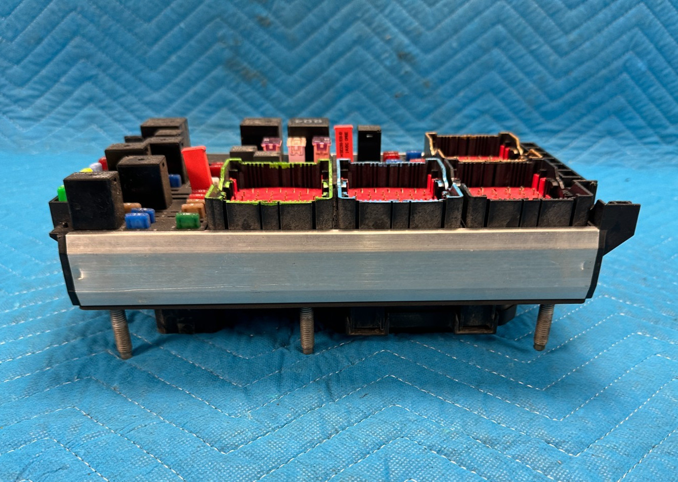 Kenworth T680 Paccar Fuse Box Assembly P27-1297-0101 2023 OEM