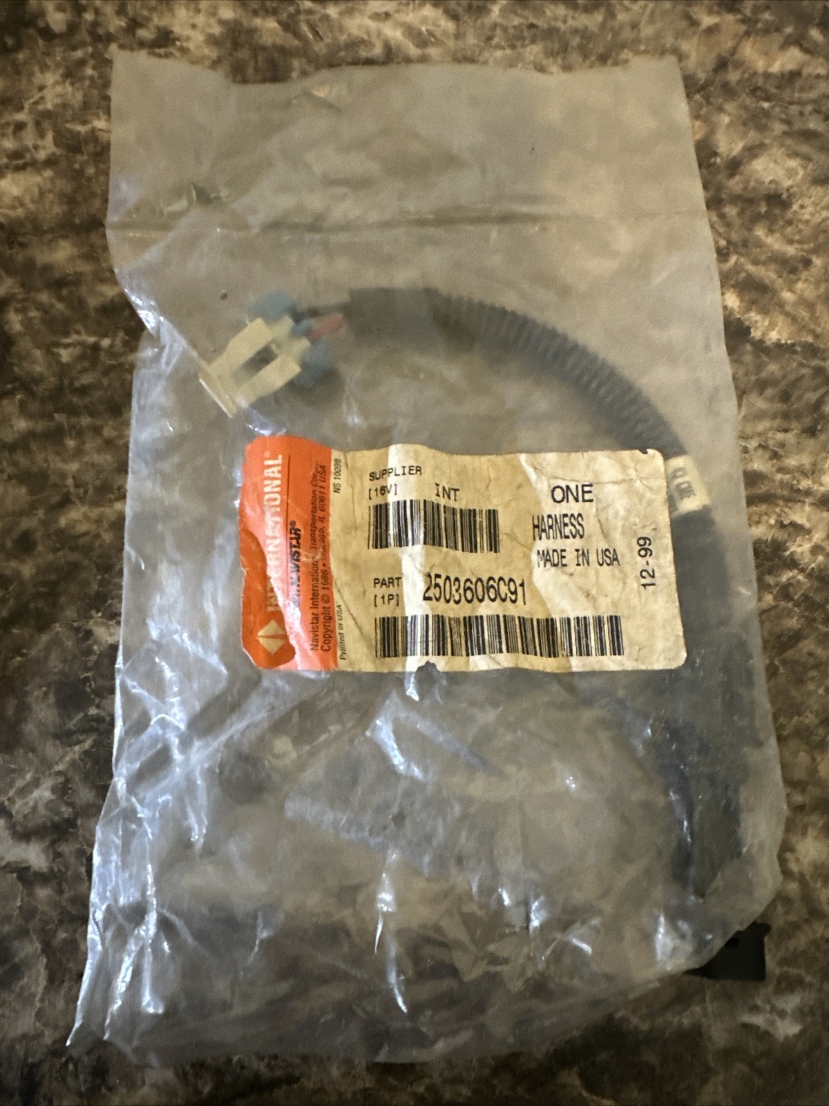 GENUINE OEM International 2503606C91 Navistar Wire Harness Horn Adapter Pigtail