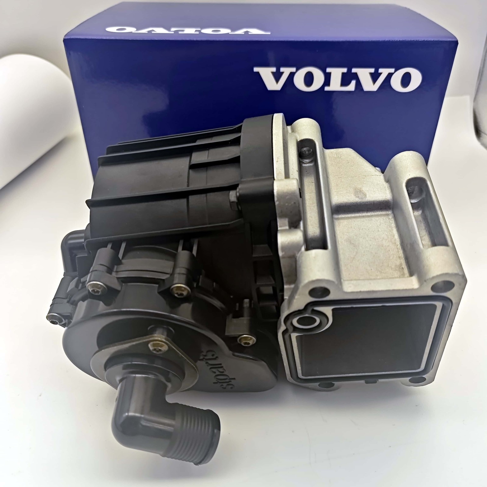 Oil Crankcase Ventilation Separator For Volvo D13 MP8 21122541 20499419 Truck