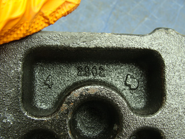FREIGHTLINER FRONT SUSPENSION AXLE STOP R18-21168-001