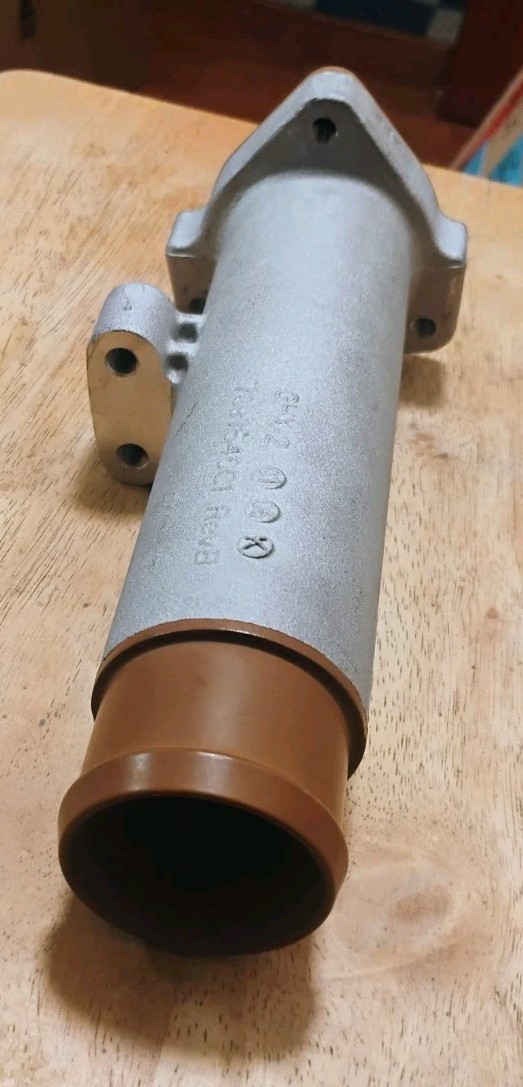 International EGR Duct / Pipe 7097540C1 NOS