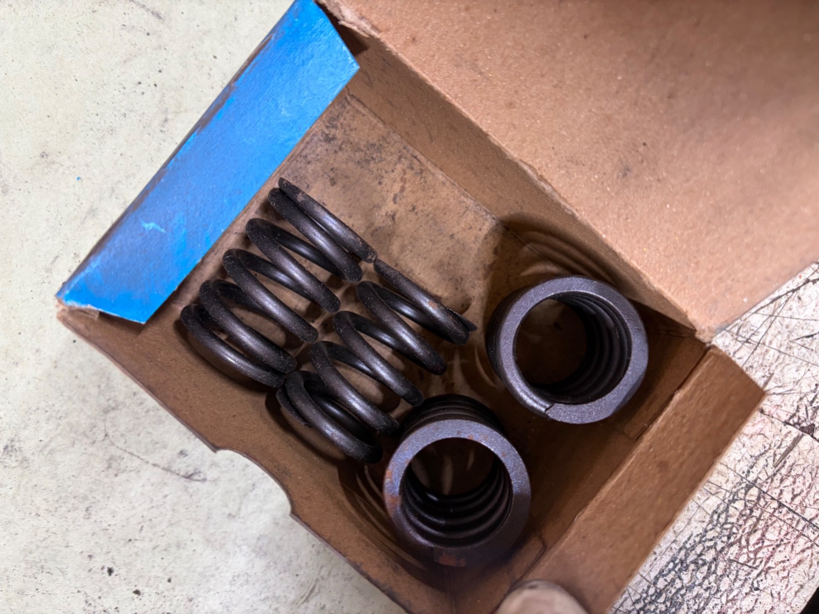 SEALED POWER VS656 VALVE SPRINGS BOX OF 10