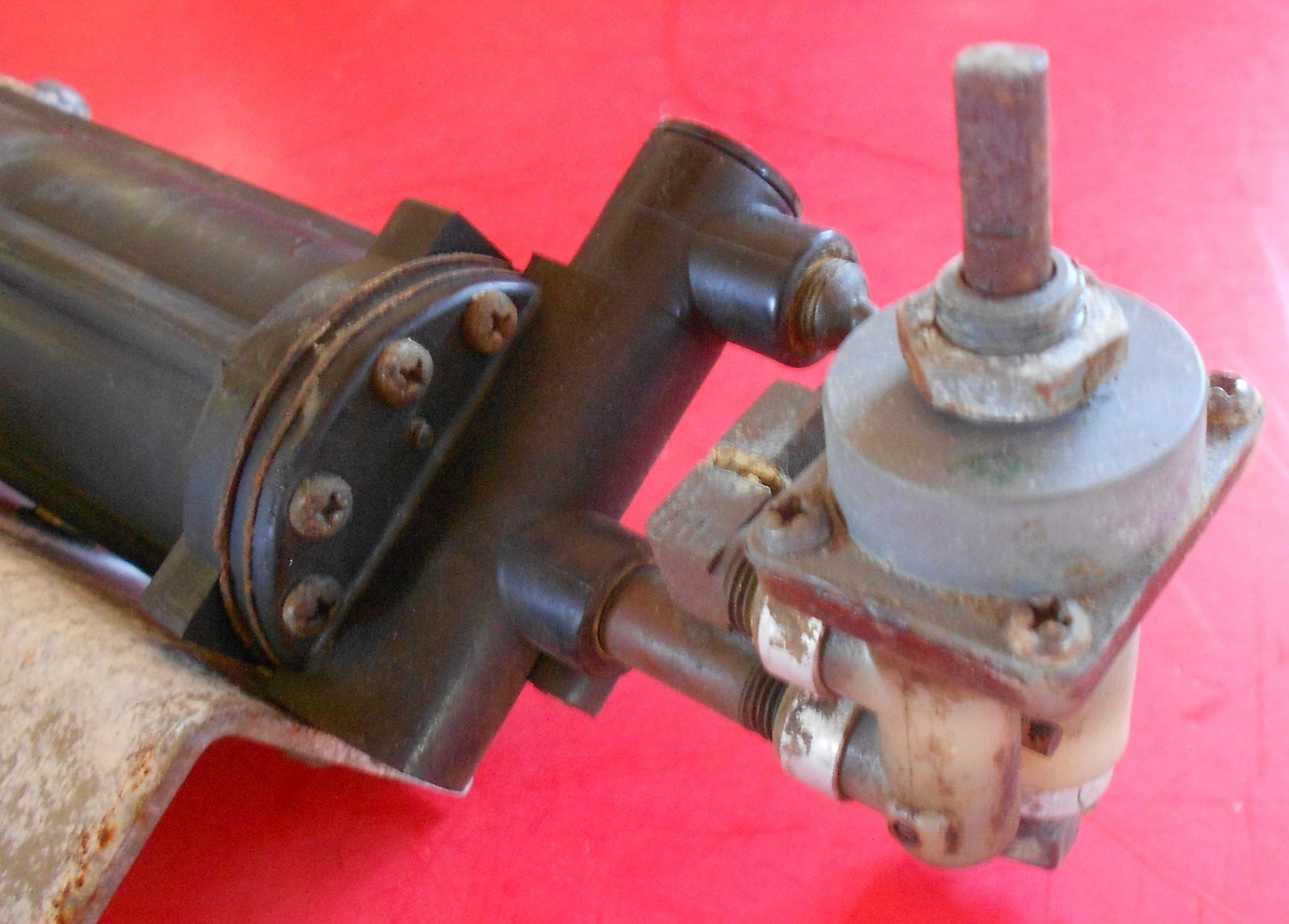 Vintage 1979 Sprague #M-202-130 Power Plus AIR WIPER MOTOR w/Bracket and Switch