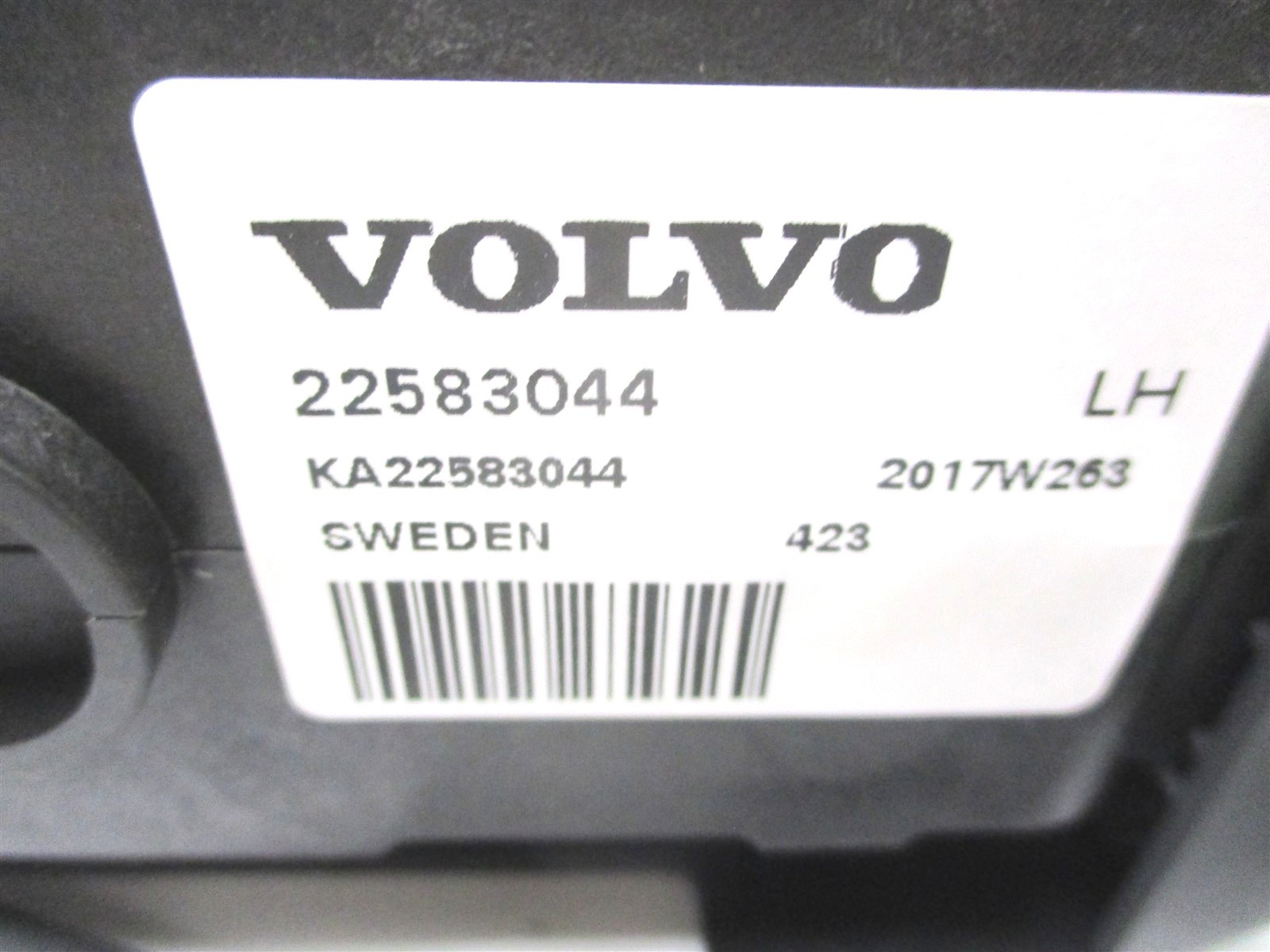 22583044 NEW GENUINE VOLVO AUTOMATIC TRANSMISSION GEAR SHIFT LEVER ATO2612D