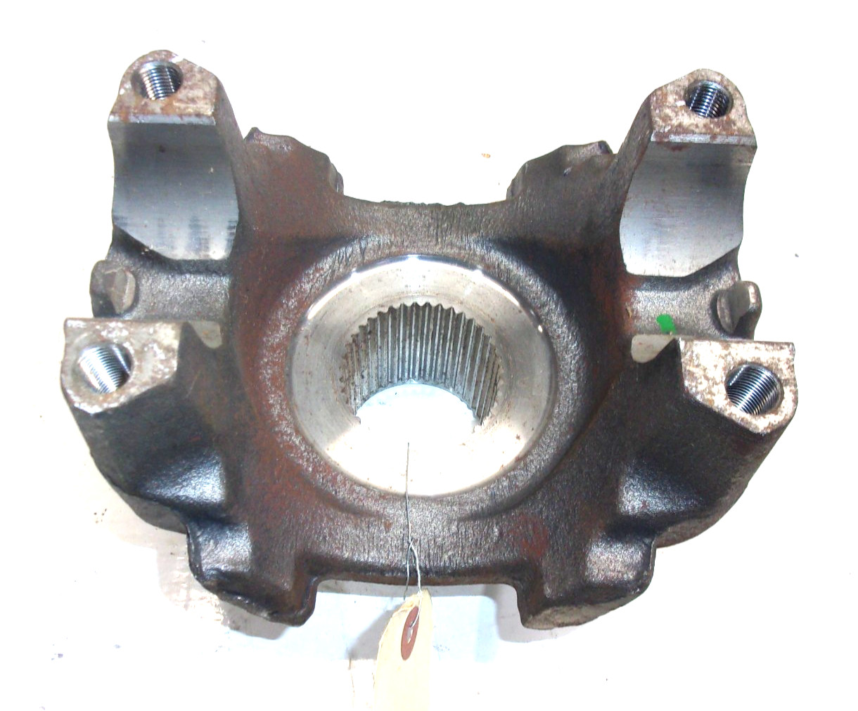 170-4-821-1 NEW DANA SPICER END YOKE ASSEMBLY INTERNATIONAL 3515486C1