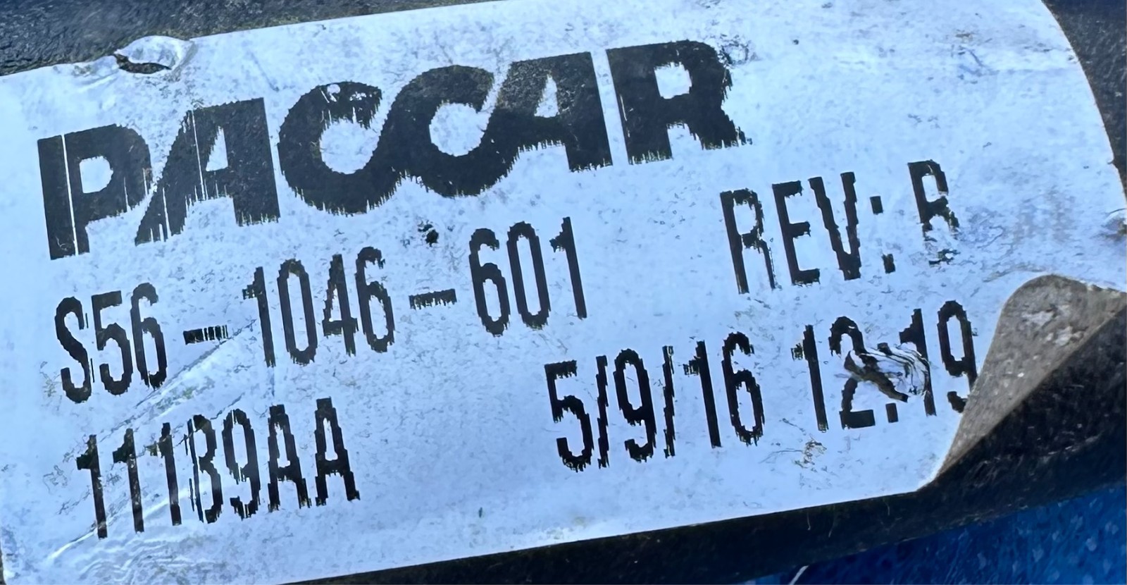 S56-1046-601 Genuine Paccar Grab Handle OEM – Used