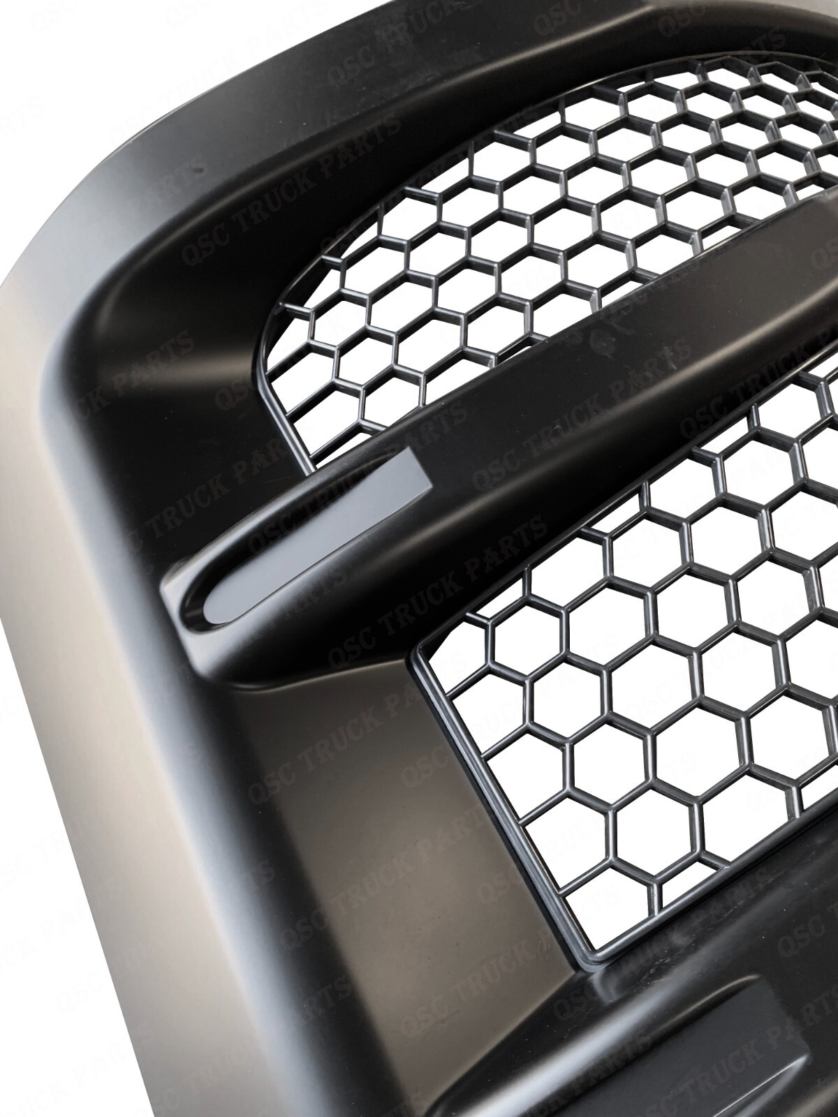 QSC Reefer Roadside Left Side Upper Black Grille for Thermo King Precedent