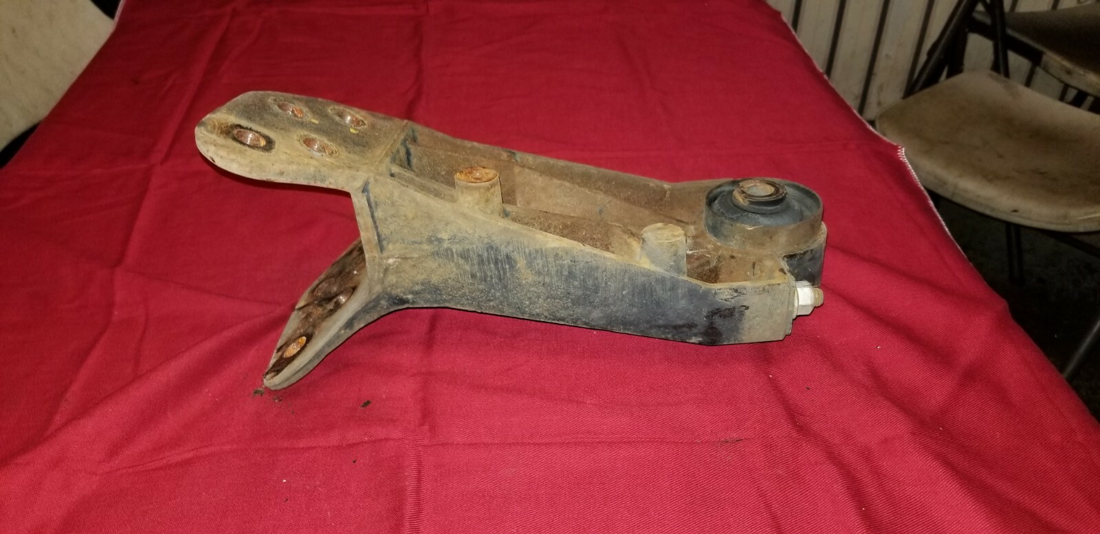 INTERNATIONAL PROSTAR BRACKET 3844013C4 LH CAB MOUNT
