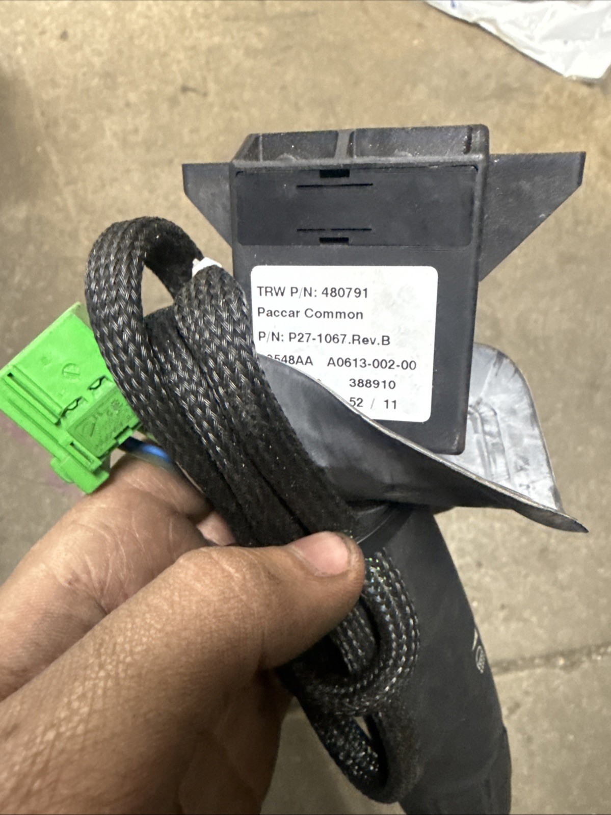 TURN SIGNAL SWITCH- P27-1067 REPLACED BY TL80030