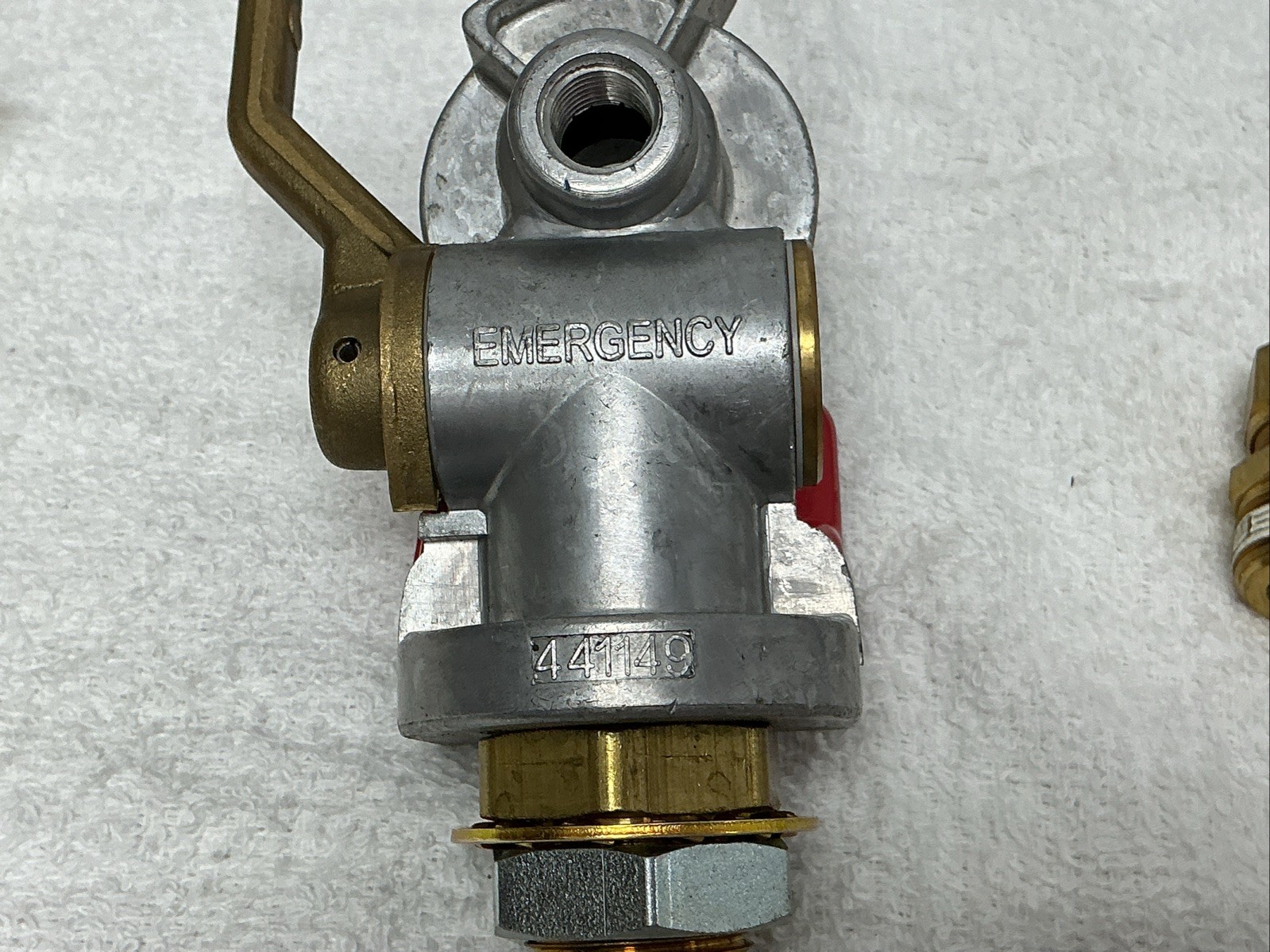Tramec Sloan 441149 Bulkhead Lever Style Shut Off Gladhand, Aluminum, Emergency,