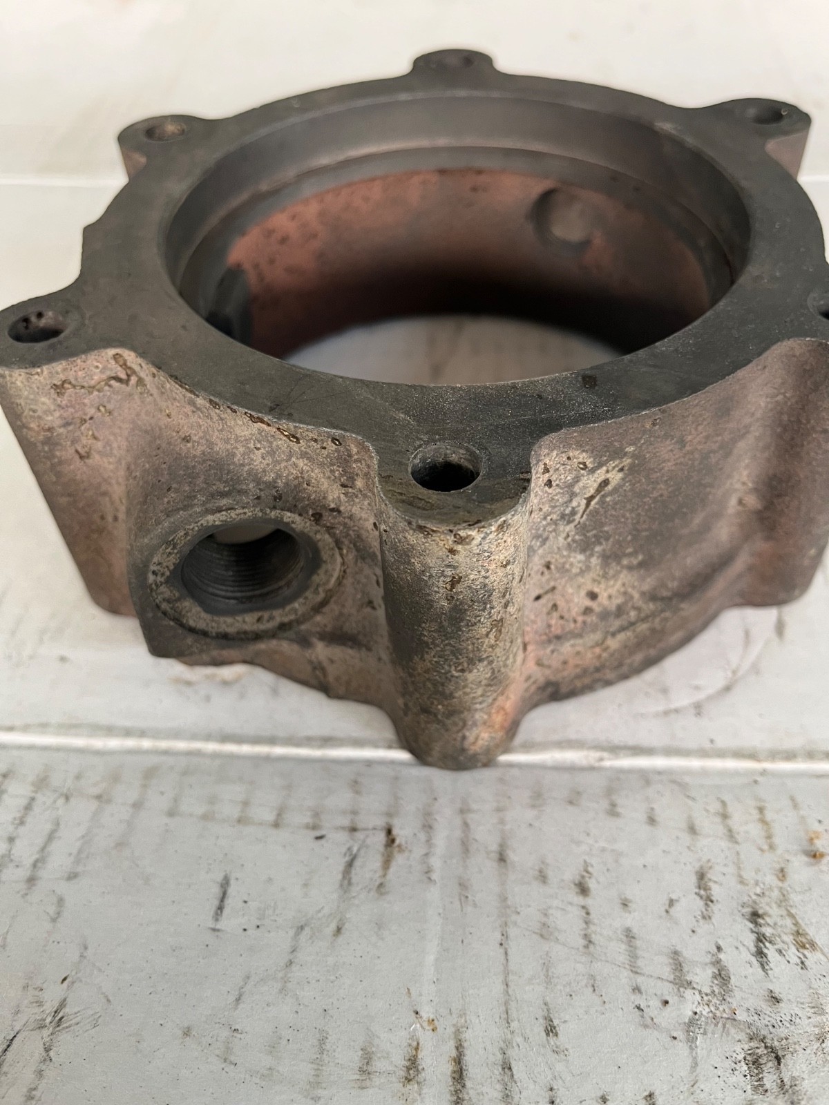 S1537 Eaton Fuller Rear Bearing Cover Cap For 14607A 11607 And Other 7-Speeds