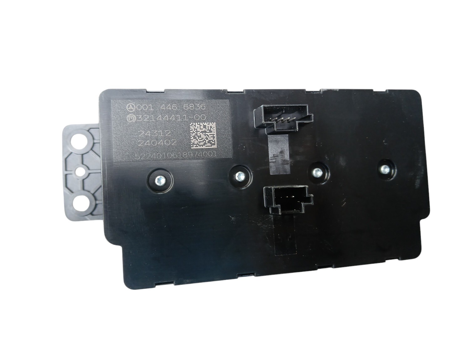 Bendix IntelliPrk Brake A 001 446 68 36. Electric Parking Brake Switch