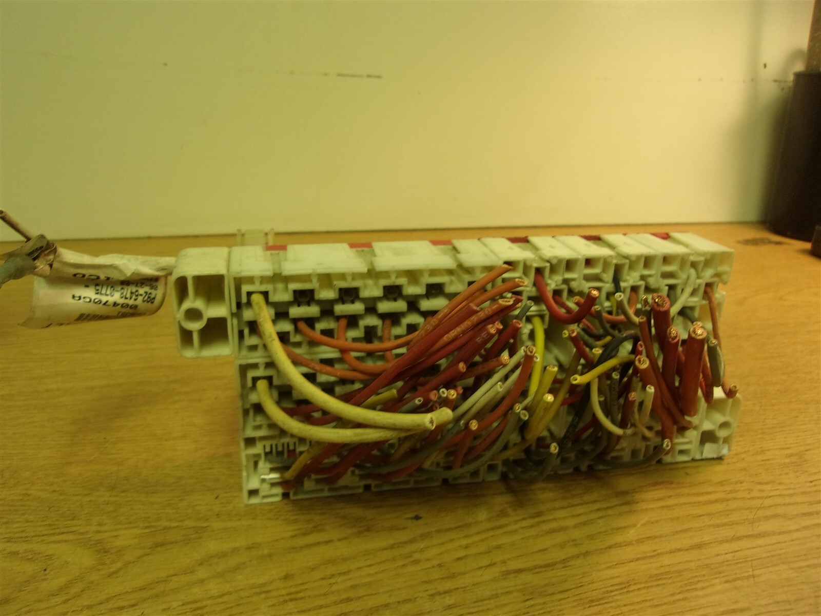 EMP Fuse Block Freightliner 90-1192-002 5295870 PE1954-001 *FREE SHIPPING*