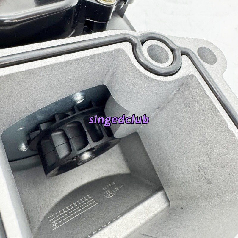 New Oil Crankcase Ventilation Separator for Volvo D13 MP8 21122541 21475228