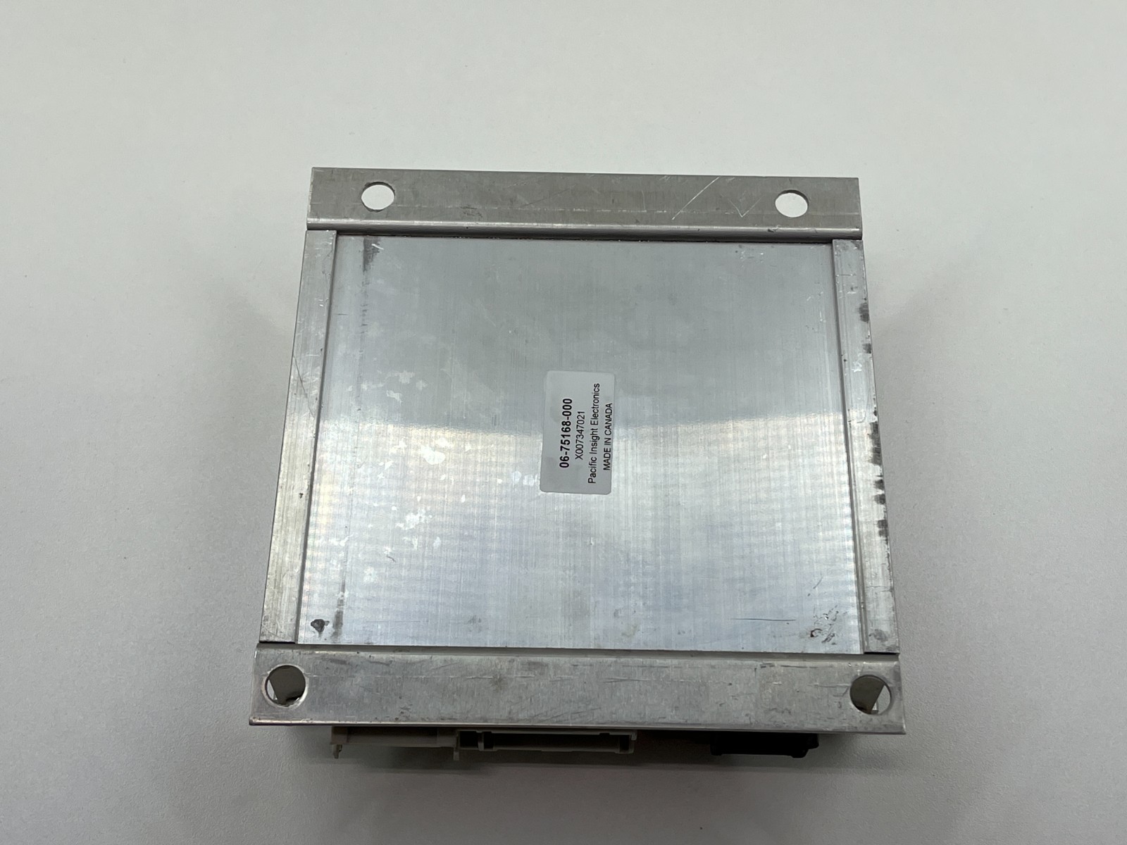 OEM Western Star 4700 4900 ECC CECU Module 06-75168-000 11-15 Damaged Core