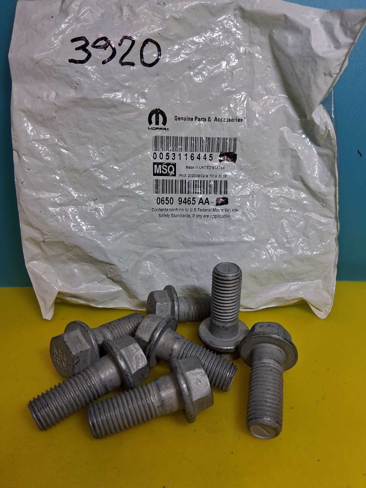 Mopar 06509465AA Bolt Lot of 7 / free shipping / NOS